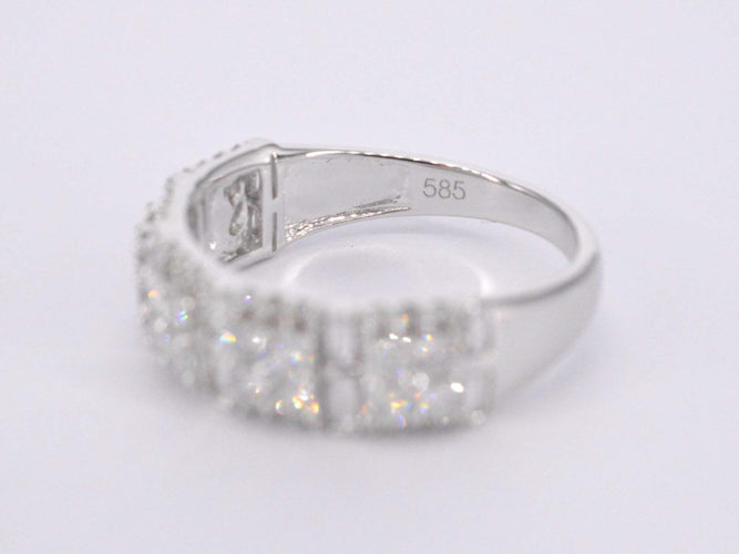 Bague 54 Bague en or blanc avec diamants 58 Facettes 2040