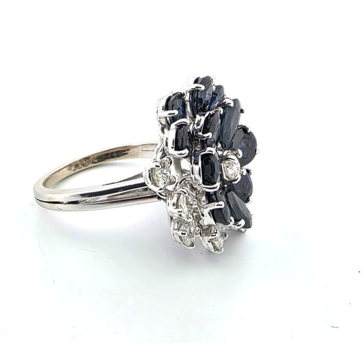 Bague 54 Bague en or blanc avec saphirs et diamants 58 Facettes