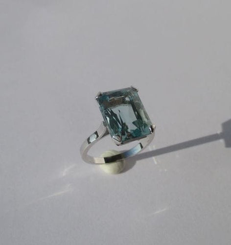 Bague 53.5 Bague cocktail aigue-marine rectangulaire 7 carats en platine 58 Facettes