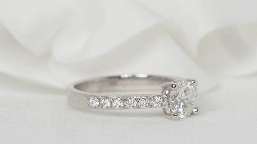 Bague 52 Bague solitaire en or blanc et diamant 58 Facettes 29909/28189