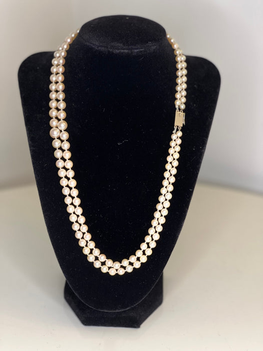 Double row necklace 146 white akoya cultured pearls with gold clasp