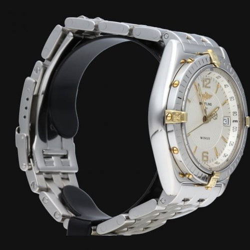 Montre Breitling Montre Windrider Wings 58 Facettes MT42104