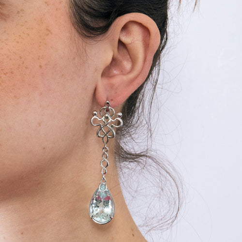 Akvamarin øreringe i hvidguld i rokoko