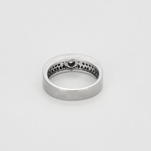 Bague 53,5 Bague jonc en or blanc et diamants 58 Facettes HAV0939X2