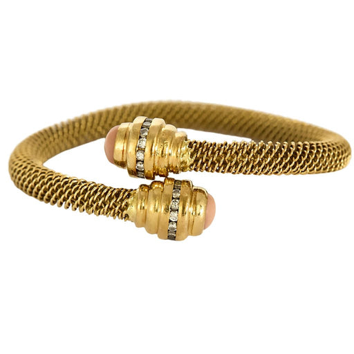 Bracelet Bracelet jonc en or jaune, diamants et corail peau d'ange 58 Facettes BIA1118X3