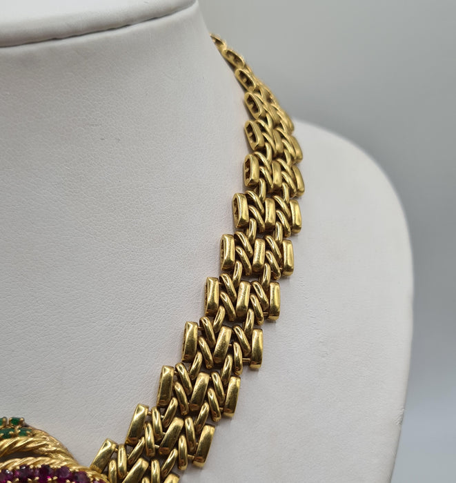 Boucheron - Collar de Oro Amarillo, Diamantes, Zafiros, Esmeraldas y Rubíes