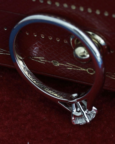 Bague 48 Bague Cartier Solitaire 1895, diamant rond de 0,27 carat, certifié GIA, pureté F/VVS2 58 Facettes