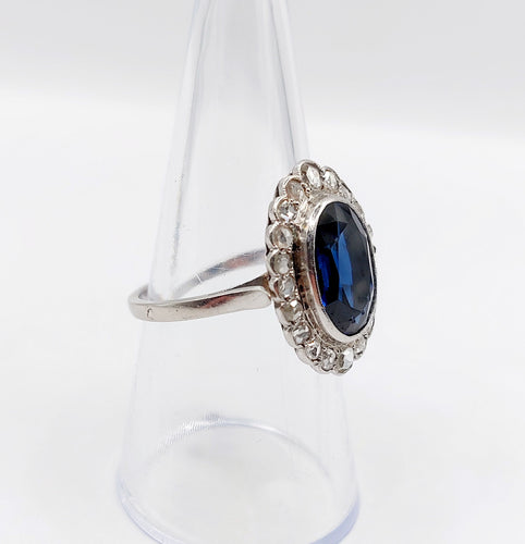 Bague 56.5 Bague marguerite antique, Platine, saphir synthétique et diamants taille roses (circa 1910) pompadour 58 Facettes A05897