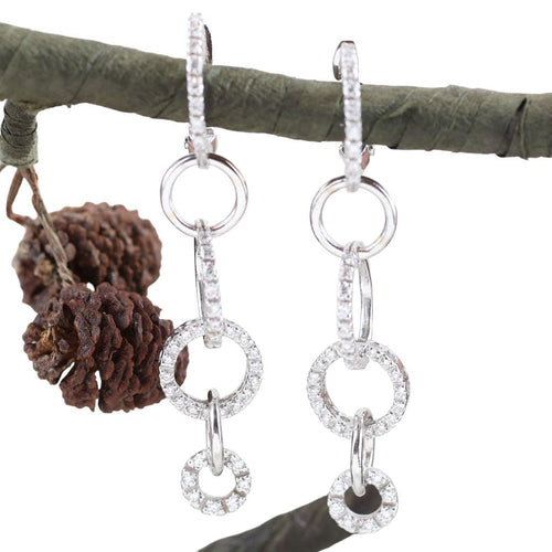Boucles d'oreilles Boucles d'oreilles en or blanc avec diamants taille brillant 58 Facettes 159/24Z