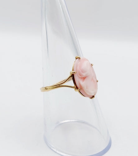 Bague 55 Bague antique or jaune, camée coquille rose à la jeune fille 58 Facettes A05233