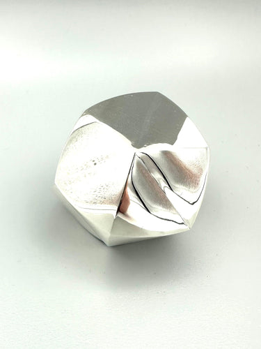 Bague 54 HERMES. Collection "Météore", bague en argent 925/00 58 Facettes