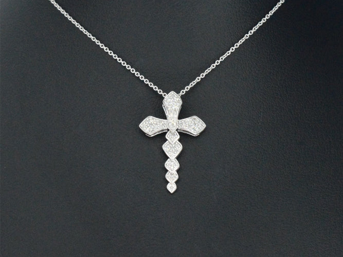 Pendentif Pendentif en or blanc avec diamants 58 Facettes 2336