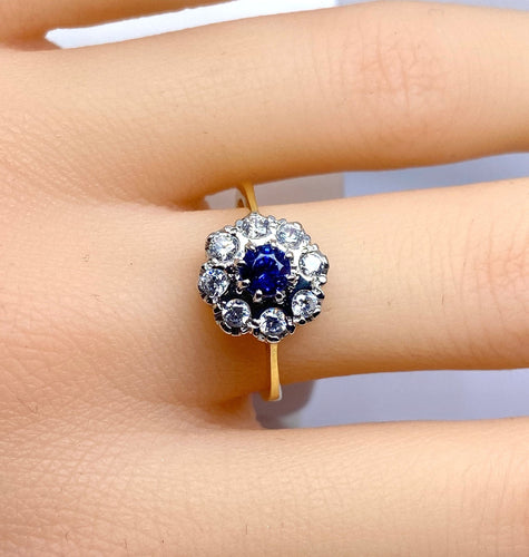 Bague 53 Bague marguerite en or, saphir et diamants 58 Facettes AB572
