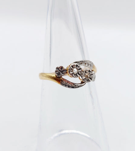 Bague 51 Bague antique or jaune diamant taille roses et monture à enroulement (circa 1900) 58 Facettes A04904
