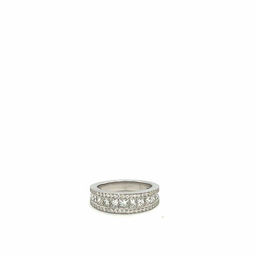 Bague 54 Bague en or blanc 18 carats sertie de diamants taille princesse et brillant 58 Facettes