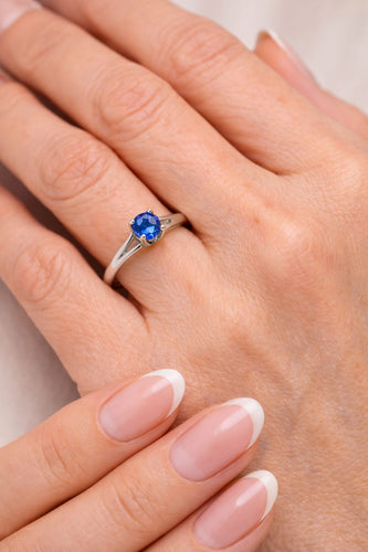 Bague 55 Solitaire en or blanc avec tanzanite 58 Facettes 50122