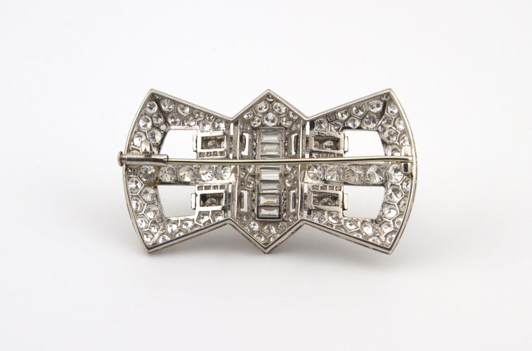 Broche Broche Art Déco en Platine et Diamants 58 Facettes