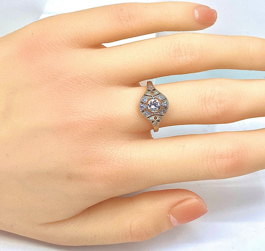 Bague 53 Bague or blanc diamants vers 1900 58 Facettes AB650