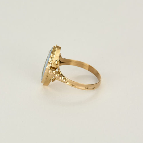 Bague 51,5 Bague en or jaune à motif de vierge à l'enfant émaillée 58 Facettes MON0593