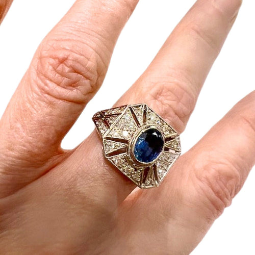 Bague 57 Bague en platine au design Art Déco avec diamants et saphirs 58 Facettes CH39
