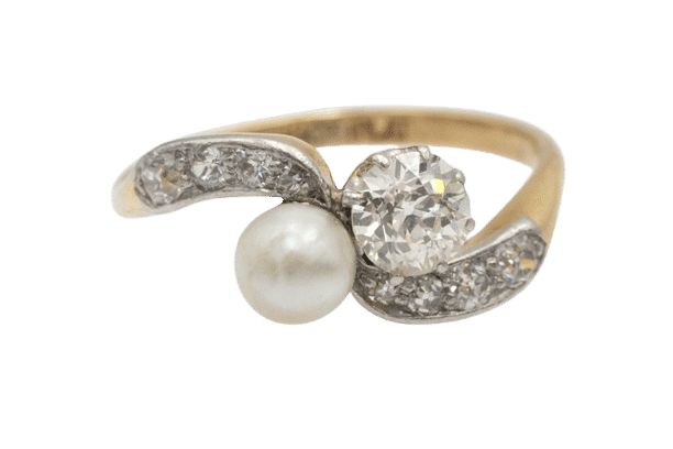 Bague 55 Bague « toi et moi » en or jaune et platine avec perle et diamants, première moitié du XXe siècle. 58 Facettes 11480