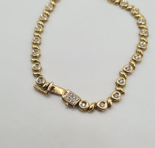 Bracelet Bracelet or jaune 18 carats serti de diamants naturels 58 Facettes