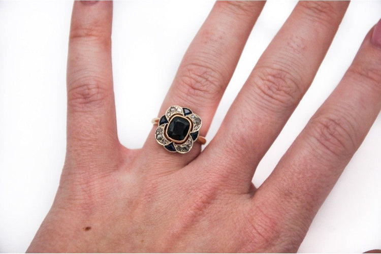 Bague 49 Bague Art Déco en or jaune avec spinelle, diamants et saphirs, début du XXe siècle 58 Facettes 9589