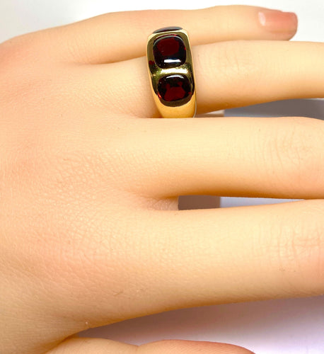 Bague 51.5 Bague en or jaune 18 carats ornée de 3 grenats 58 Facettes AB563