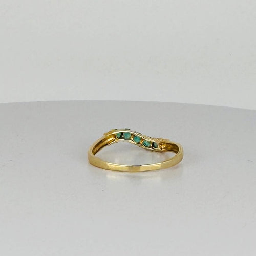 Bague Bague vintage en or jaune avec émeraudes 58 Facettes 2505008