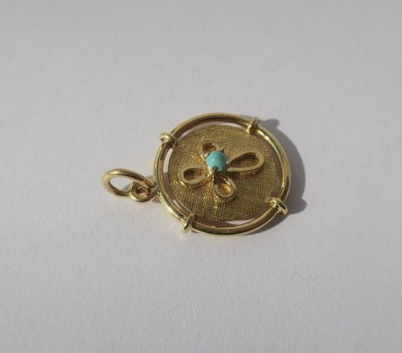 Pendentif Pendentif médaille en or jaune et cabochon turquoise 58 Facettes