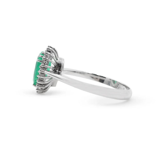 Bague Bague en or blanc avec émeraude colombienne de 0,94 ct et diamants 58 Facettes 7816