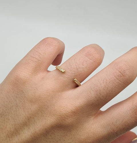 Bague 56 Bague or jaune sertie de diamants 58 Facettes