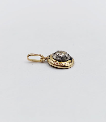 Pendentif Pendentif victorien taille rose sur paillon en or 18k et argent 58 Facettes A06474