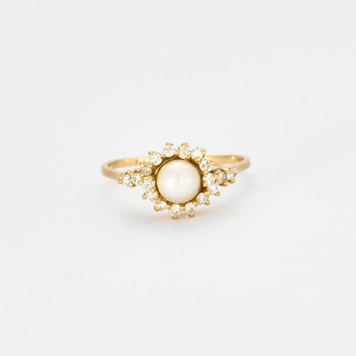 Bague 58 Bague perle et diamants en or jaune 58 Facettes