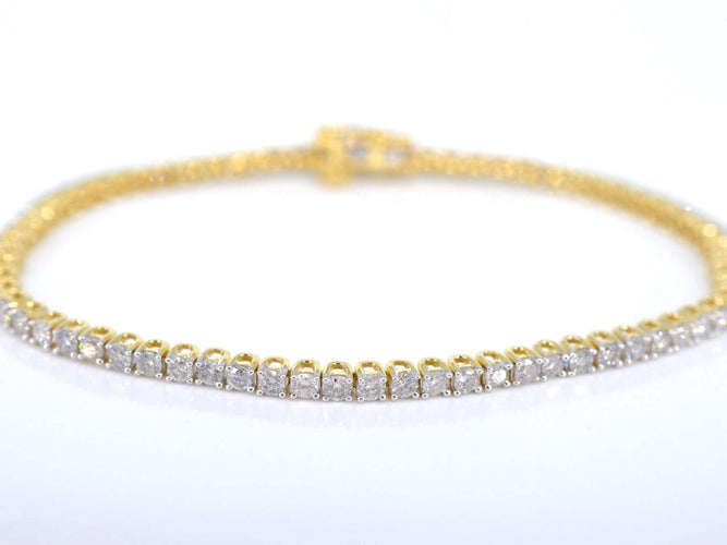 Bracelet Bracelet de tennis en or serti de diamants de 3,50 carats 58 Facettes 2150