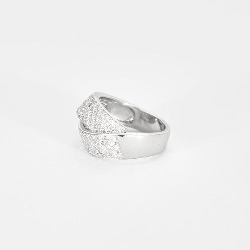 Bague 52 Bague or blanc, pavé de diamants 58 Facettes 1-0000130/3