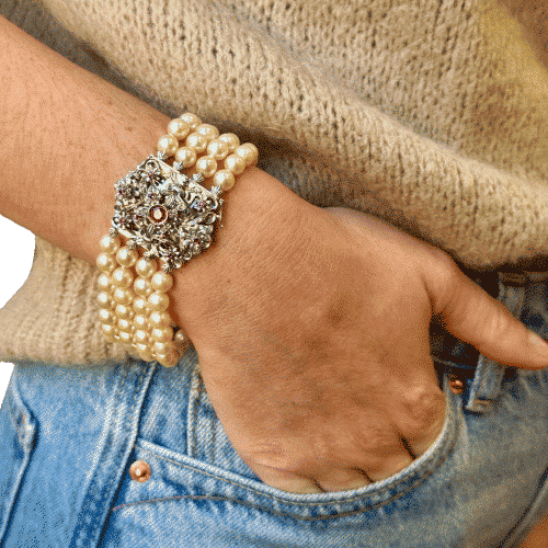 Bracelet Manchette de perles fermoir bijou 58 Facettes