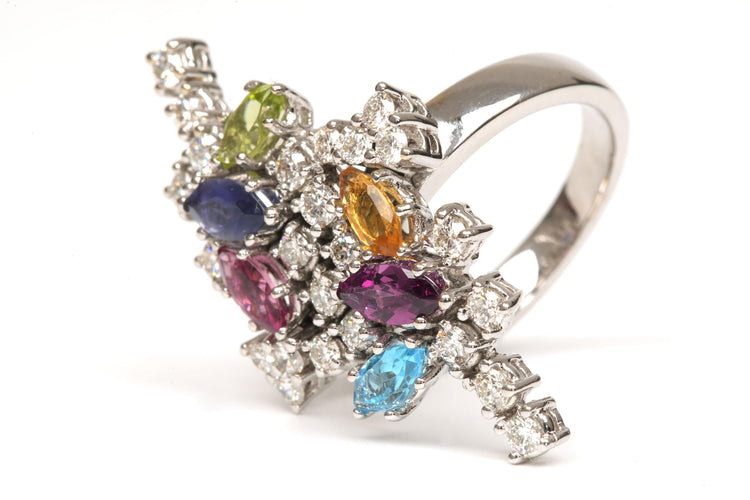 Bague 57 Bague contemporaine en or blanc, pierres multiples, diamants 58 Facettes B457