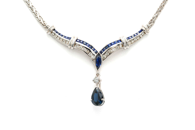 Collier Collier contemporain serti de saphirs et diamants taille brillant en or blanc 18k 58 Facettes 23106