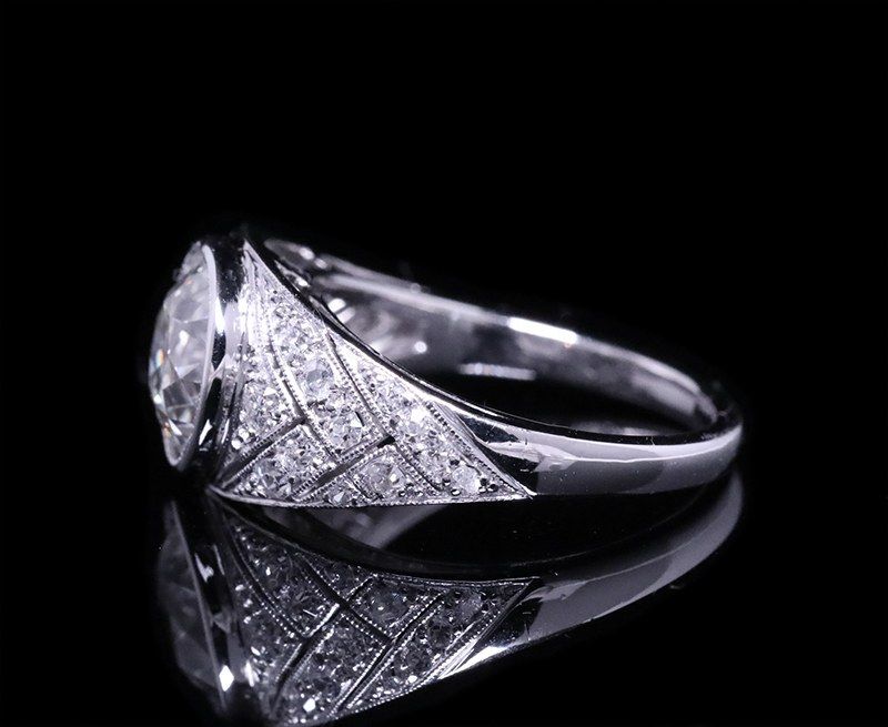 Anillo diamante solitario platino y diamantes Art Deco