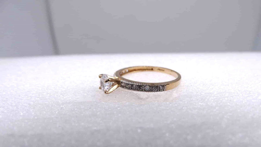 Bague 54 Bague or et Oxydes de Zirconium 58 Facettes 11444