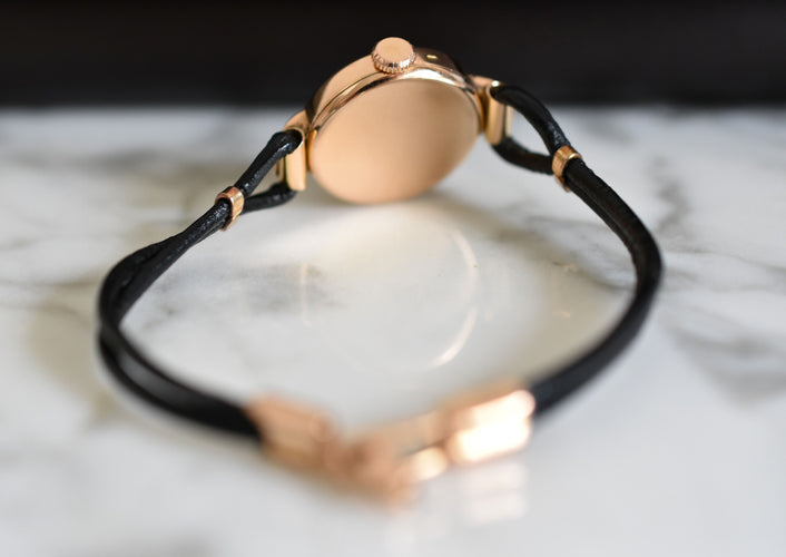 Montre PATEK PHILIPPE - Montre dame or rose 18 carats. Exceptionnelle montre de 1942 58 Facettes PP-100