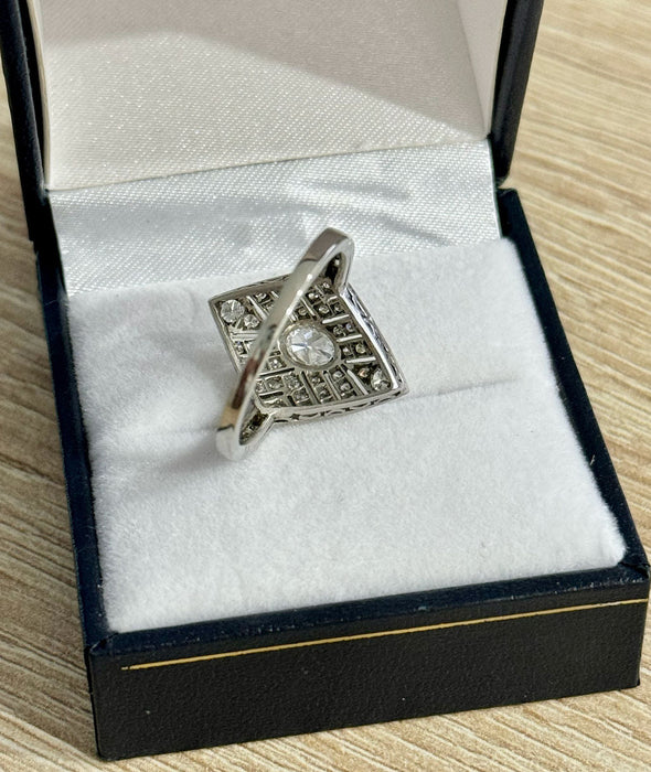 Ring Art Deco Platin-Diamanten