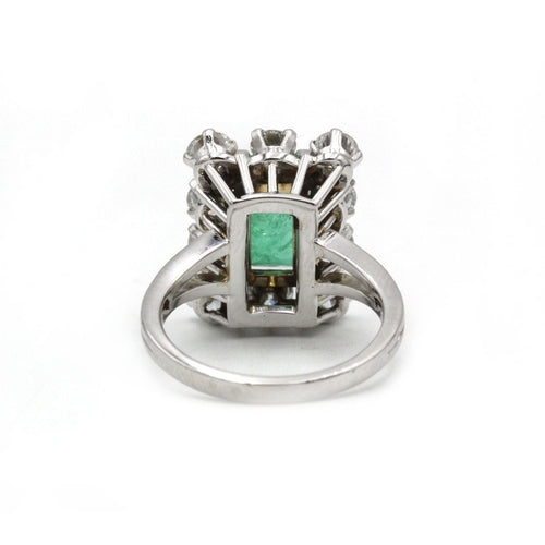 Bague 50 Bague - Or, Diamants & Emeraude 58 Facettes 250231R