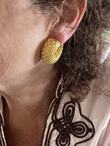 Boucles d'oreilles Boucles d'Oreilles Créoles Or Jaune Gaufré 58 Facettes LOT 6592