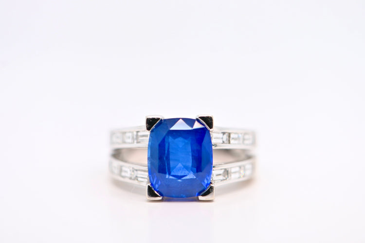 Bague 53 Bague en or blanc sertie d'un saphir et de diamants 58 Facettes