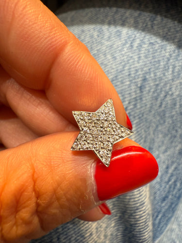 Boucles d'oreilles Paire de boucles d’oreilles - Or blanc et diamants 58 Facettes 1.0001402/1