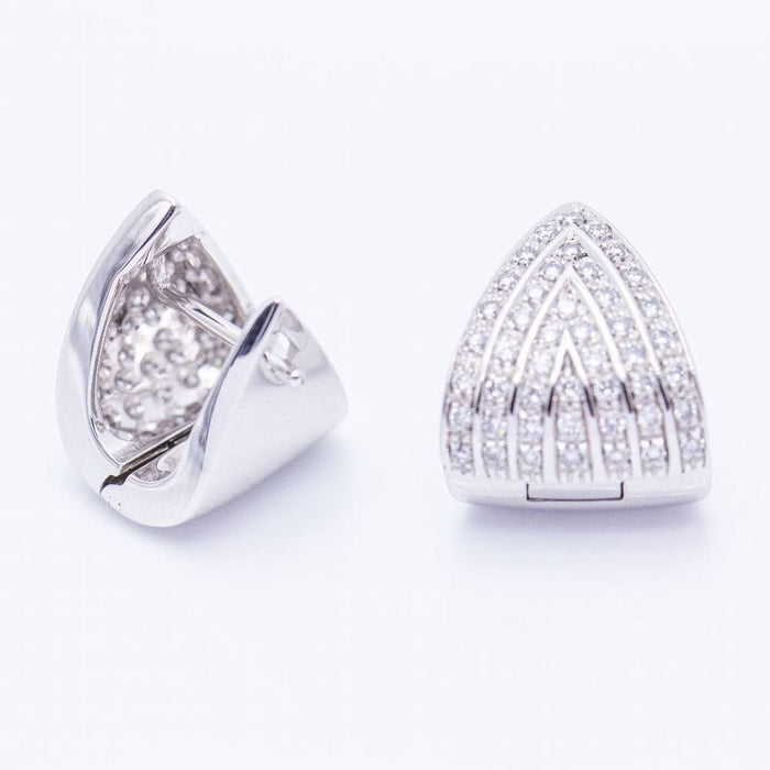 Boucles d'oreilles Boucles d'oreilles triangle en or avec diamants 58 Facettes N102939EJ