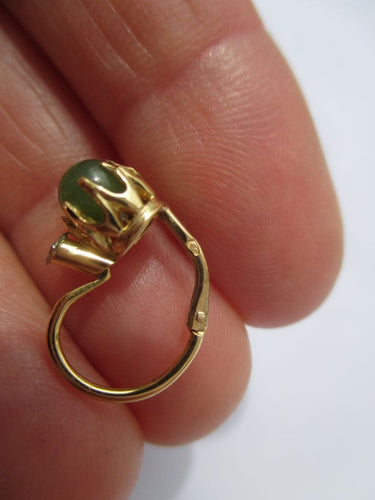 Boucles d'oreilles Boucles d’oreilles dormeuses en or jaune, platine et jade néphrite 58 Facettes