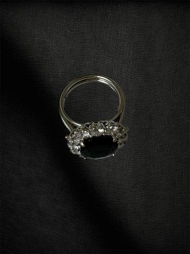 Bague 52 Bague saphir « Cœur de l’Océan » en or blanc, saphir et diamants 58 Facettes